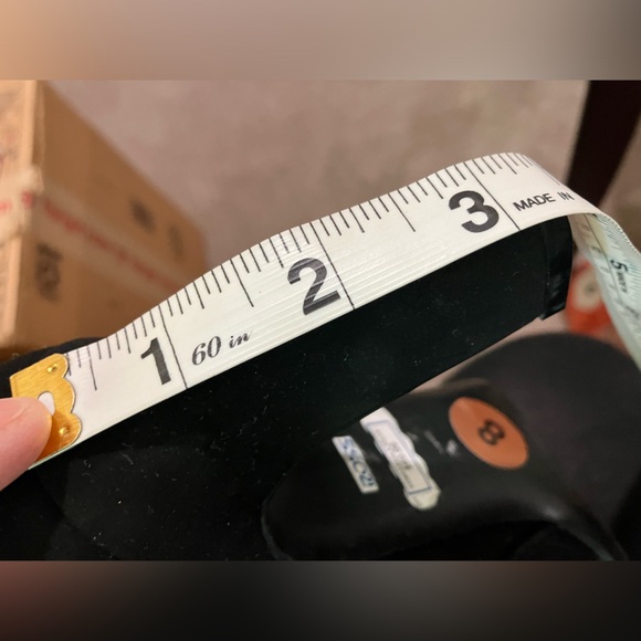 Impo woman size 8 suede Heel ankle boots - Picture 7 of 8